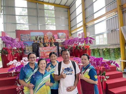 青操食品觀光工廠推出養生飯DIY 首日吸引大批遊客連金鐘影帝也聞香前來