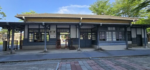 旅遊見聞∕古意盎然的鐵道驛站 功成身未退