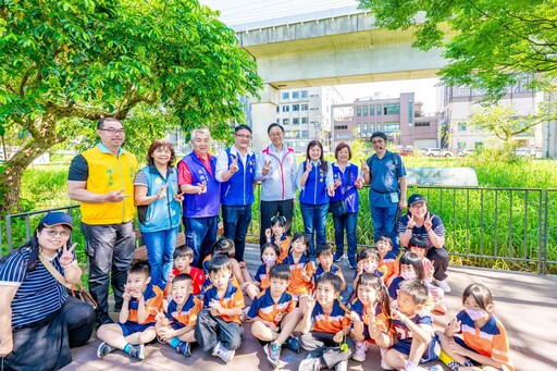 高鐵橋下新風貌 桃園營盤溪綠廊串接完工 自行車道、綠美化一次滿足