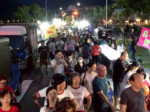 礁溪溫泉夜市喜遷新址 吸引人潮體驗礁溪夜市文化