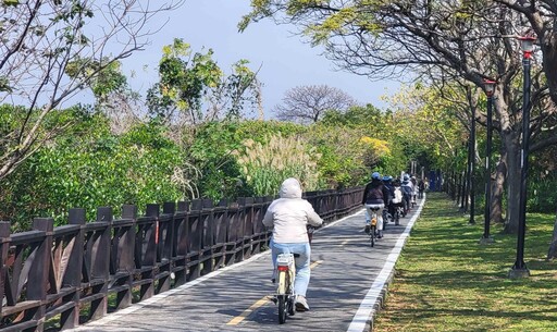 放下車鑰匙 換上自行車 新北響應國際無車日 鼓勵市民綠色出行