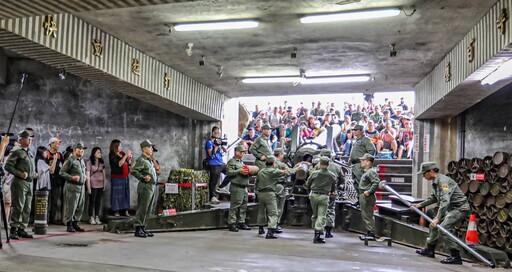 一呼百應 快動猛打！2025金門老兵召集令 獅山砲陣地八吋榴砲再現榮光