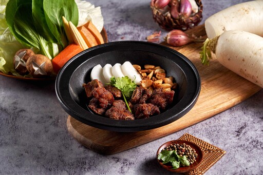 肉多多團體聚餐 送百顆蛤蜊加碼路易莎咖啡免費外帶