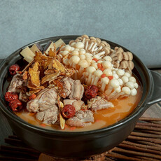 2025麻油料理擂台競賽成績出爐，台北凱達家宴「老火甘蔗頭麻油雞」摘金，邀您來「金」呷的滋味！