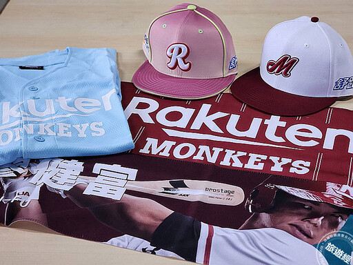 桃園花彩節「帽顯」「好棒」! 7大巨型「帽子歌后」主題裝置 + 2棒球草編裝置,吸睛!