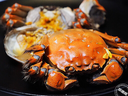 原來大閘蟹還能這樣「吃」！ 持螯飲酒到「蟹八件」，餐桌上跨越千年文化遺產的「蟹禮」！