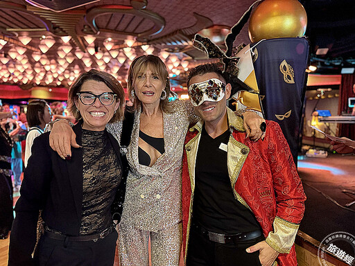 歌詩達莎倫娜號啟航!璀璨夜色中展開全新的亞洲航程!