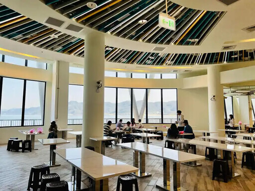 龜吼漁港全新開幕 成為北台灣觀光熱點