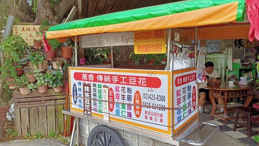 萬香傳統手工豆花:從路邊小攤到在地招牌傳承一甲子豆香