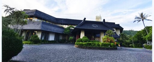 孩子笑聲響徹沙灘!墾丁凱撒大飯店親子旅行的幸福時光