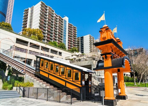 搭上夢想列車穿越美國經典地標與風景的鐵道之旅