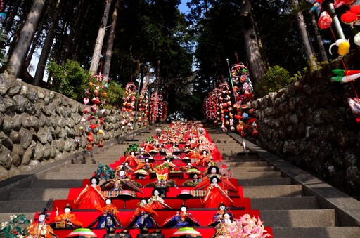 2月限定！來去靜岡看日本最早的河津櫻、再加碼稻取女兒節雛吊飾祭！