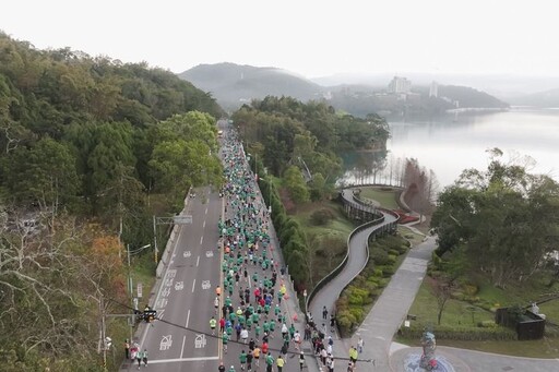 賞櫻兼賞景 日月潭環湖路跑逾3000國內外跑友參賽