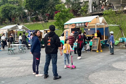 碧潭假日新亮點!行動餐車市集進駐東西岸 提供多元美食體驗