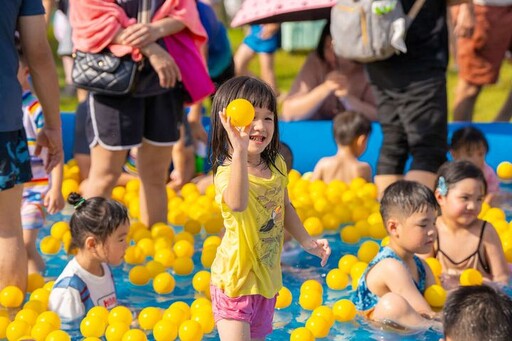 2025旗津風箏節8/9登場 看風箏、玩水樂園 搭渡輪最便利