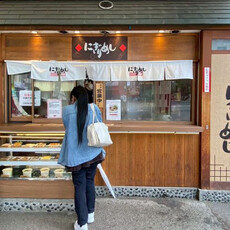 隱藏札幌繁華鬧區的人氣飯糰屋 24小時不打烊