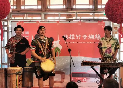 「台灣好行~北投-竹子湖線」小9新車亮相 超值套票24日開賣 搭配小39輕鬆玩北投