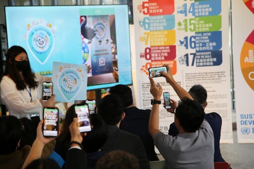 僑光行流系參與永續未來藍圖暨5G互動展導覽 共創教育新維度