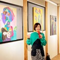 發掘畫作線條色彩的故事 「純粹時光」紫芹藝術個展即日起至5/26竹市路易莎武陵店展出