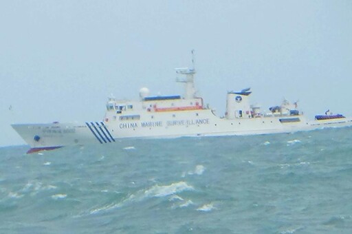 中國海警船、公務船首次同時航入騷擾金門 海巡派6艇跟監驅離