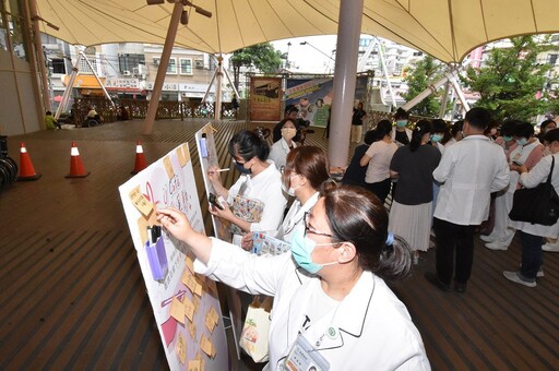 「U Café咖啡車」抵達彰基醫學中心 展開為期十天的巡迴應援活動