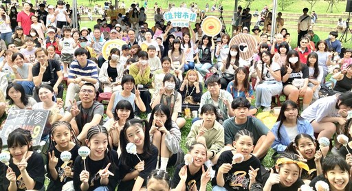 竹市「椪柑市集．烘焙百味」登場 世界高中等逾45攤甜點美食與民眾同歡母親節